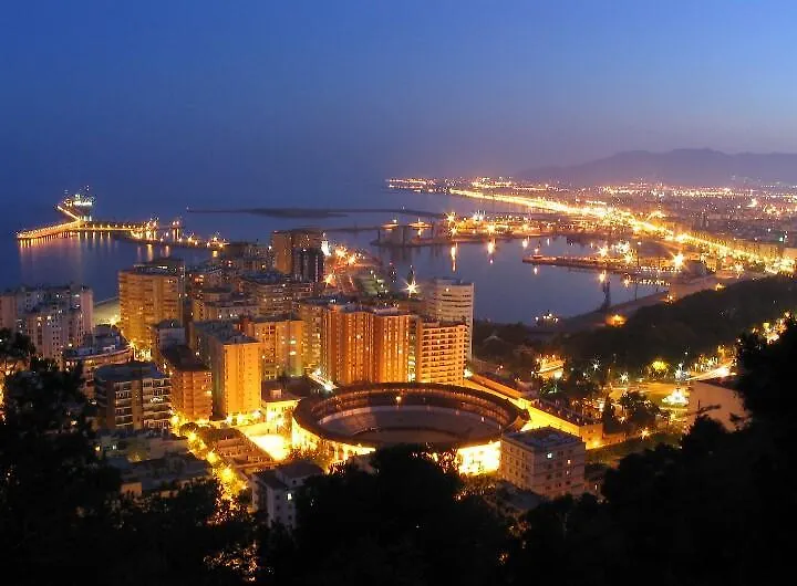 Apartamentos Momas La Casa De Mamá Málaga Spagna