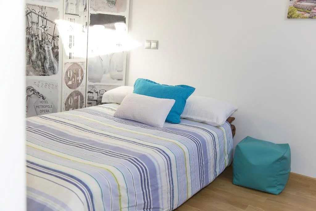 Apartamentos Momas La Casa De Mamá Málaga 0*,