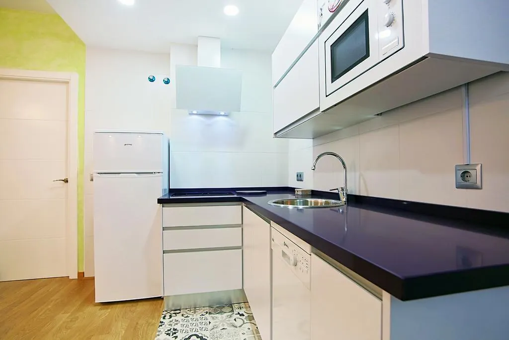 Apartamentos Momas La Casa De Mamá Málaga 0*,  Spagna